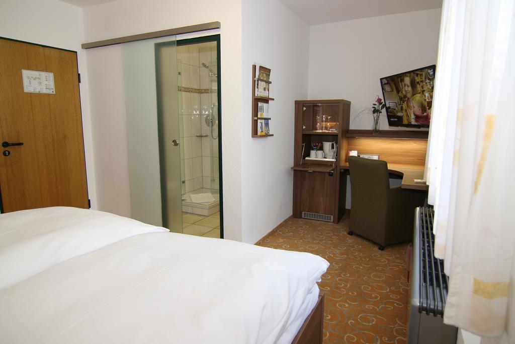 Ringhotel Gasthof Hasen Herrenberg Esterno foto