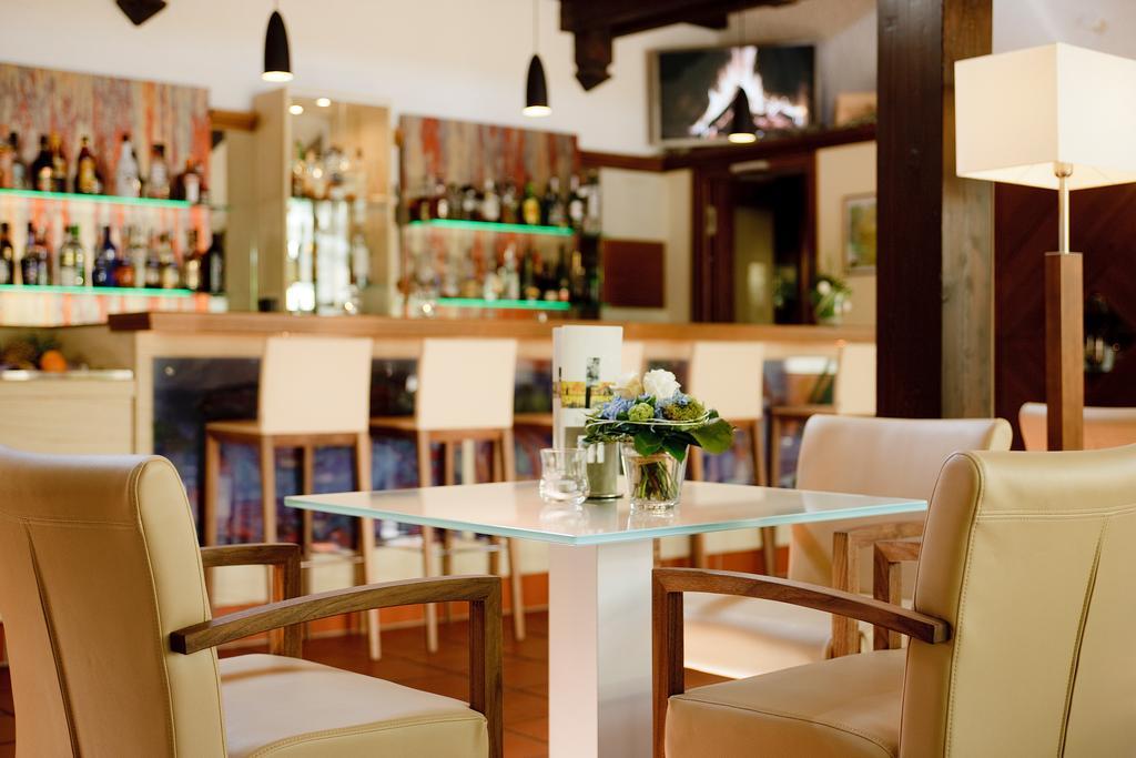 Ringhotel Gasthof Hasen Herrenberg Esterno foto
