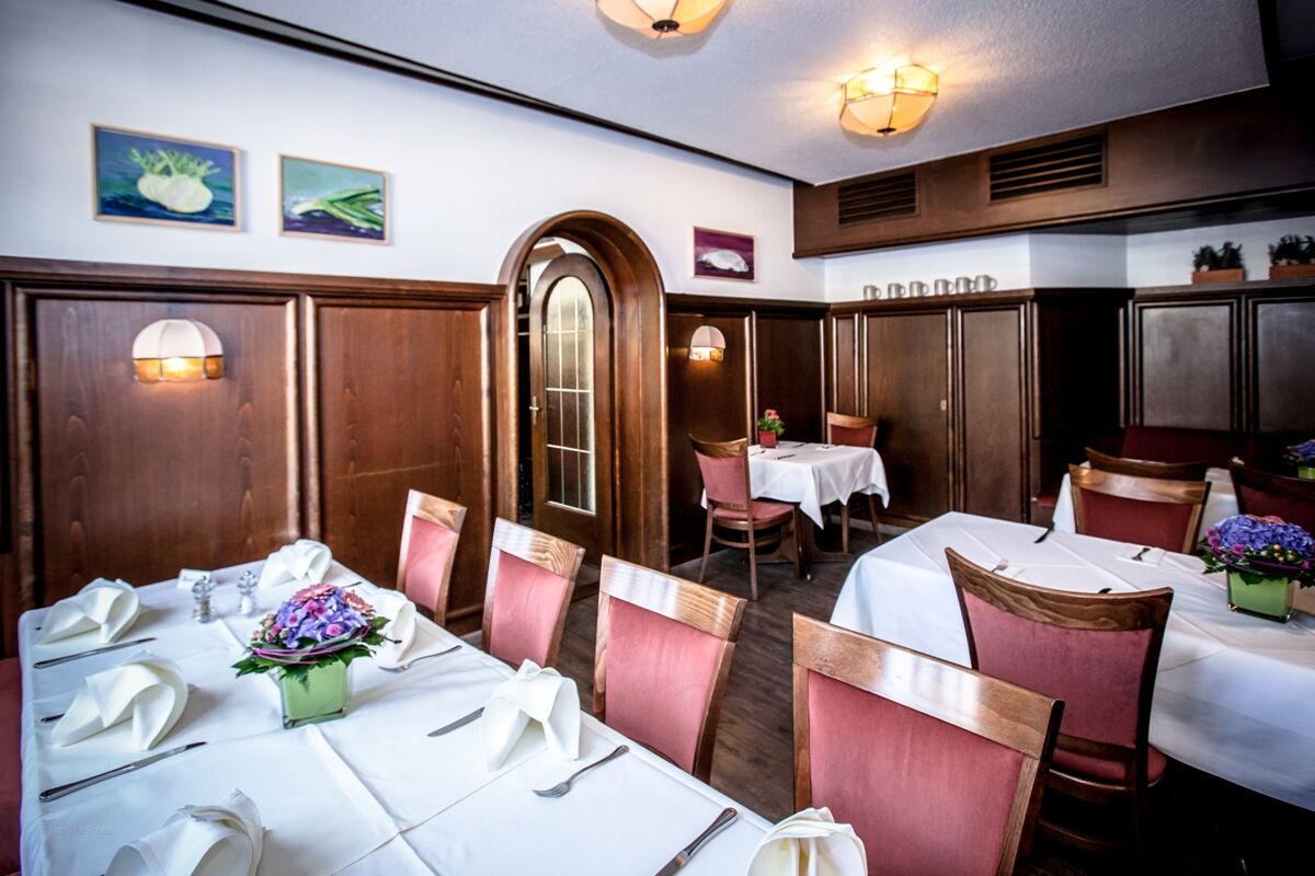 Ringhotel Gasthof Hasen Herrenberg Esterno foto