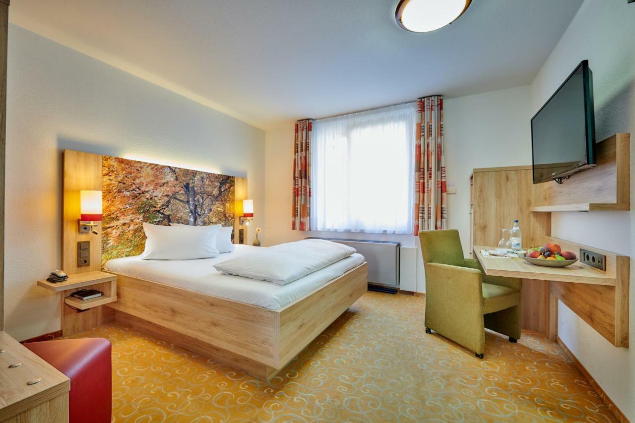 Ringhotel Gasthof Hasen Herrenberg Esterno foto