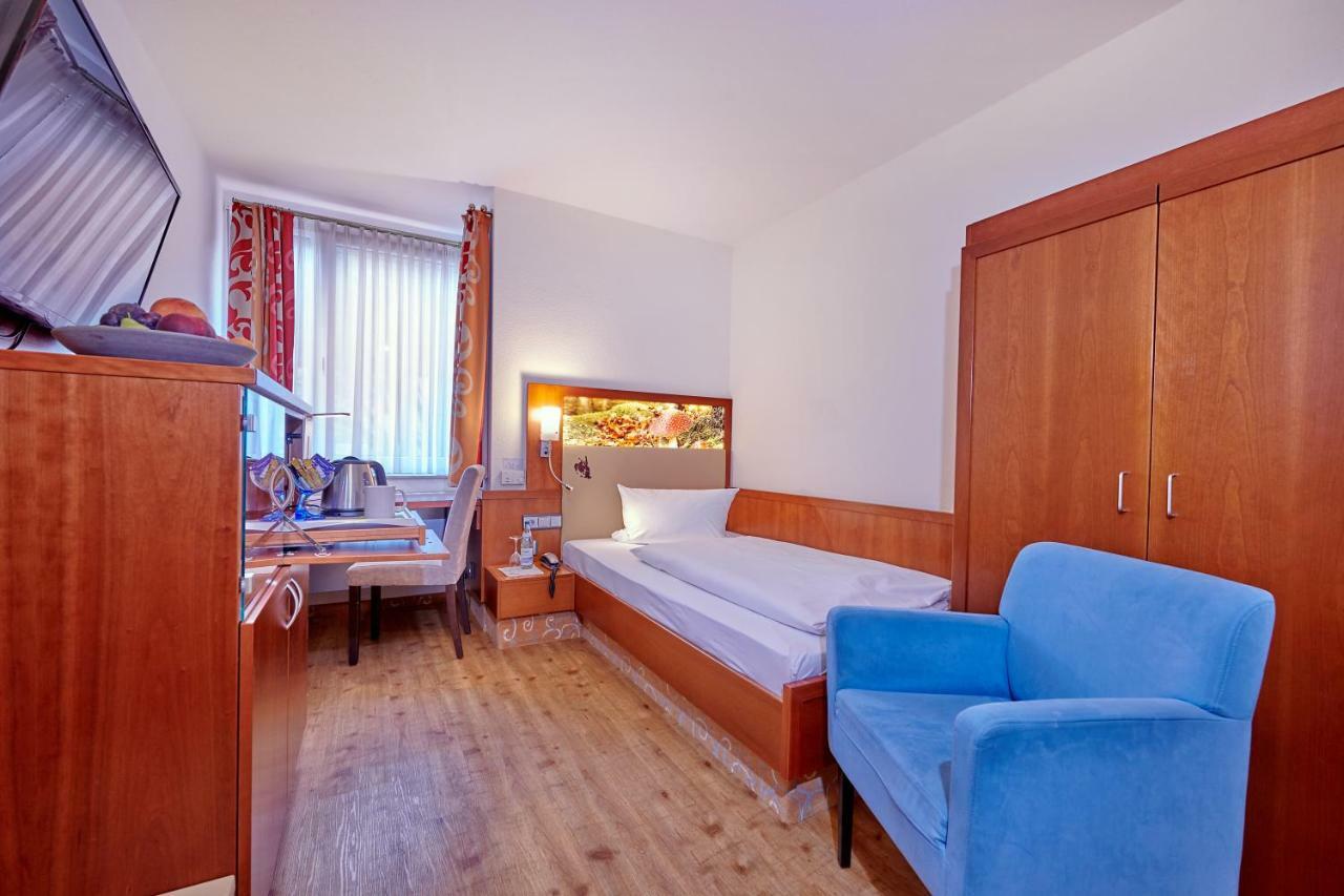 Ringhotel Gasthof Hasen Herrenberg Esterno foto