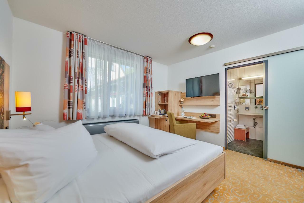 Ringhotel Gasthof Hasen Herrenberg Esterno foto